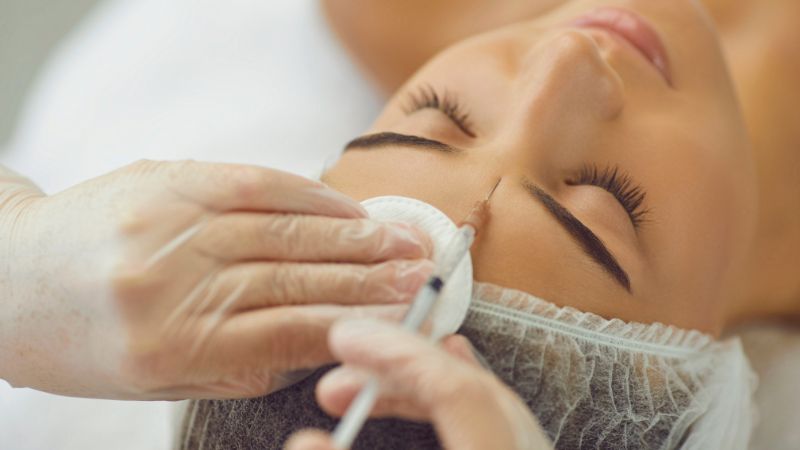 lady patient having a botox procedure