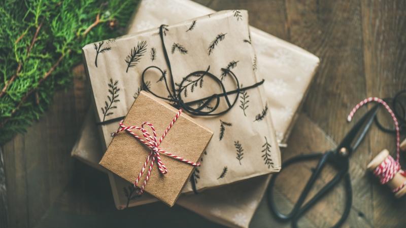 Laugh ’til You Drop: The 12 Gag Gifts Everyone’s Talking About!