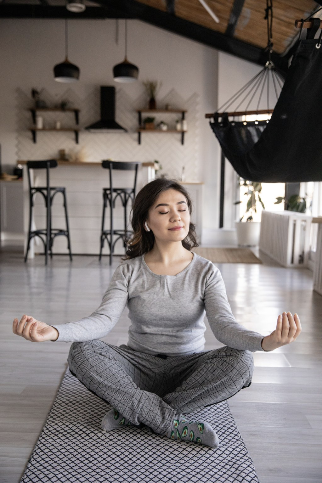 Meditate With Crystals