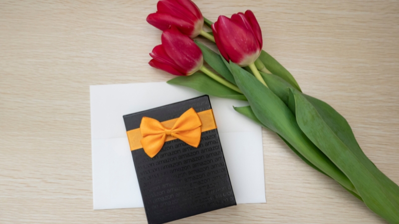 Shh… Insider Gift Tips: Just 5 Unexpectedly Awesome Finds on Amazon!