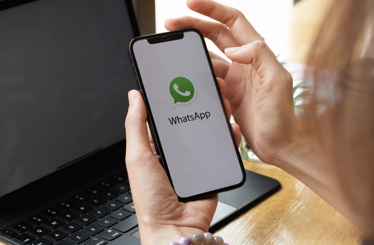 Game-Changing WhatsApp Features: Translations and Transcriptions